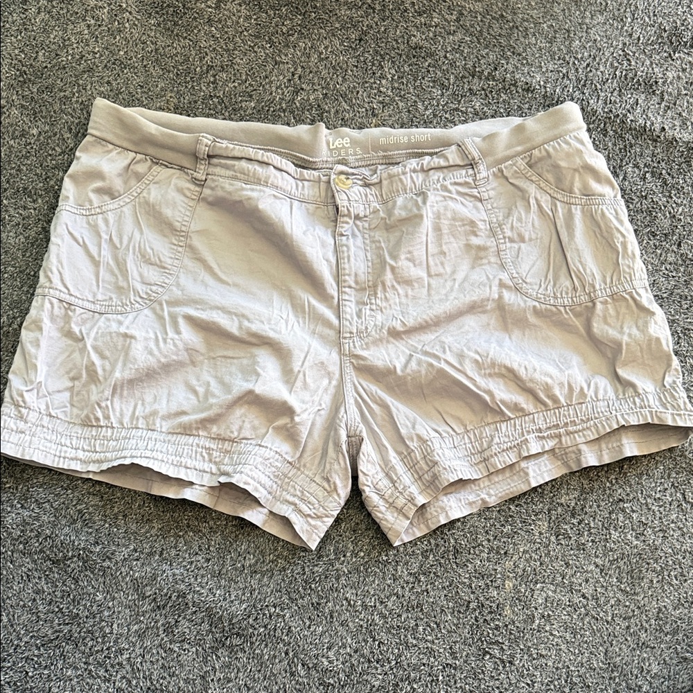 Women’s Khaki mid shorts